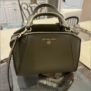 Michael Kors Crossbody